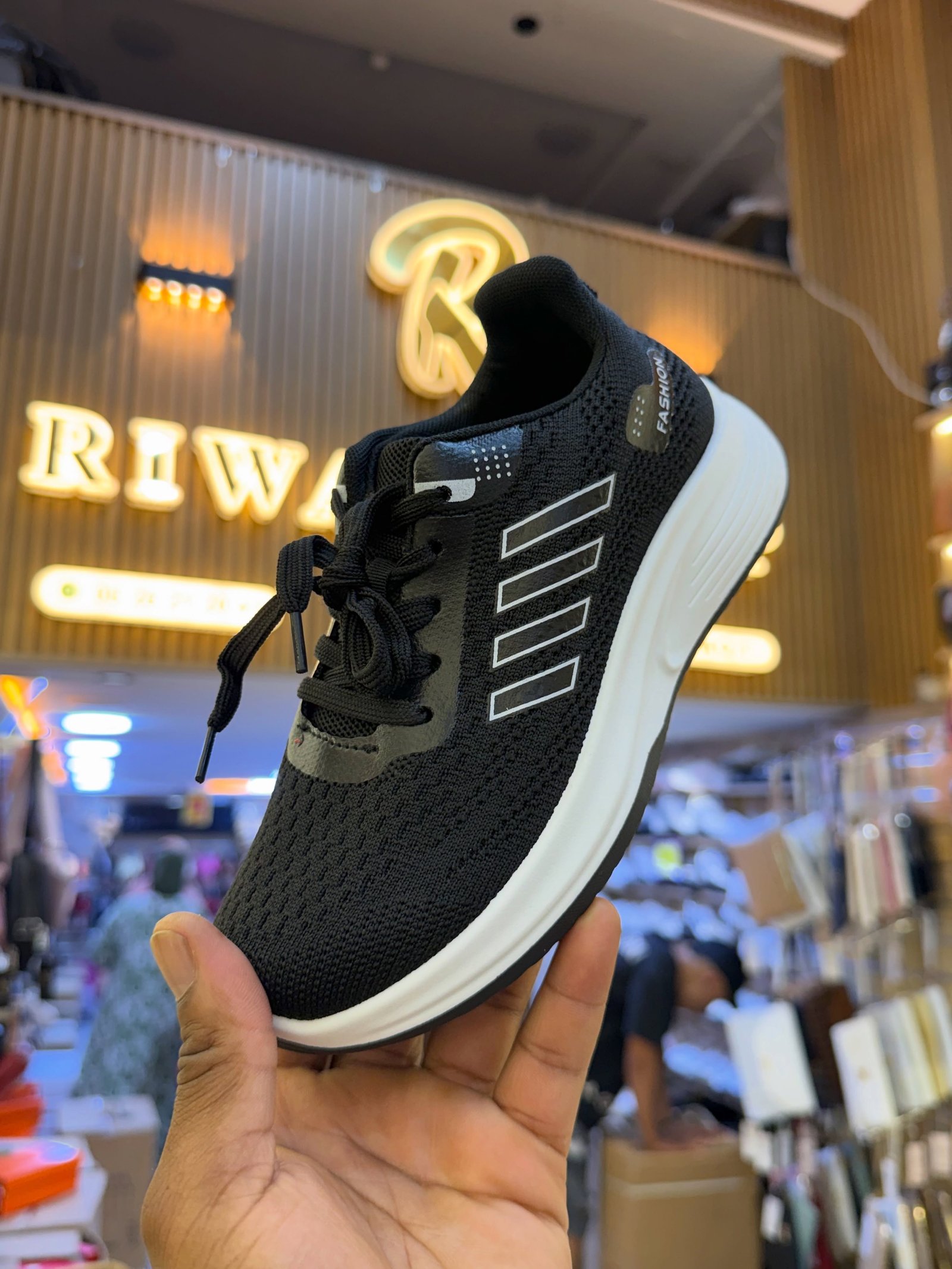 Baskets running noires
